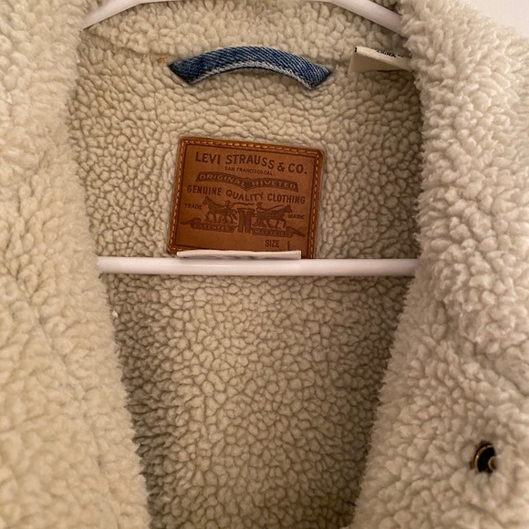 Levi’s Sherpa Jean jacket - Picture 3 of 4